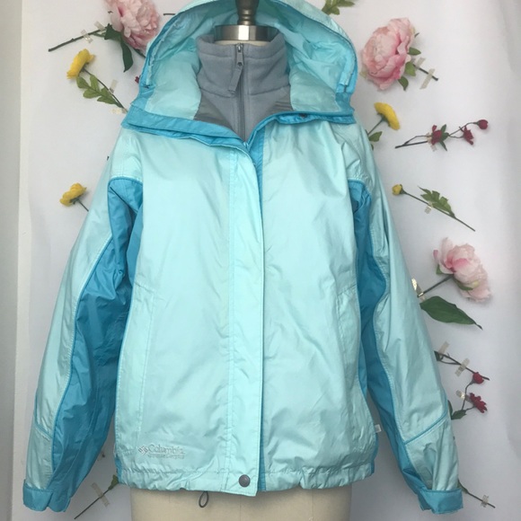 Columbia Jackets & Blazers - GUC Columbia Omni-tech hooded jacket with fleece